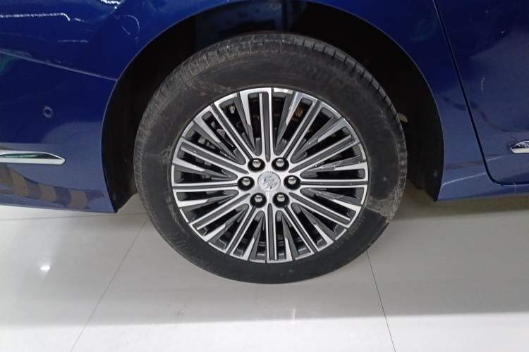 Used Buick GL8 New Energy 2024 Lu Zun Luxury Edition 7-Seater Exterior 8