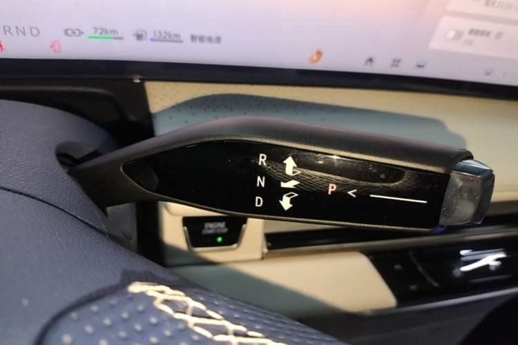 Used Buick GL8 New Energy 2024 Lu Zun Luxury Edition 6-Seater Gear Lever