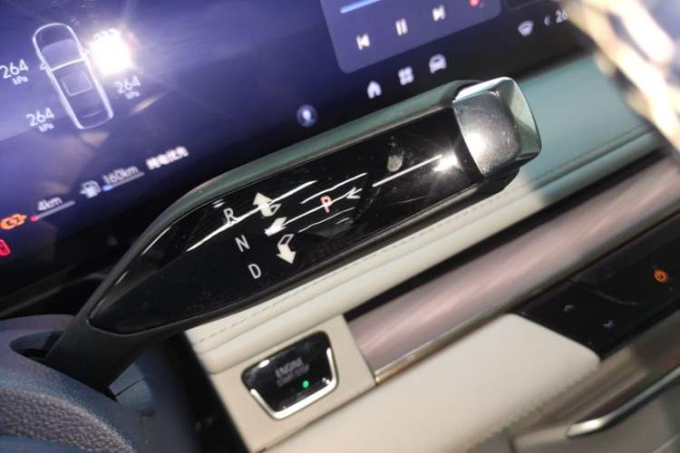 Used Buick GL8 New Energy 2024 Lu Zun Luxury Edition 6-Seater Gear Lever