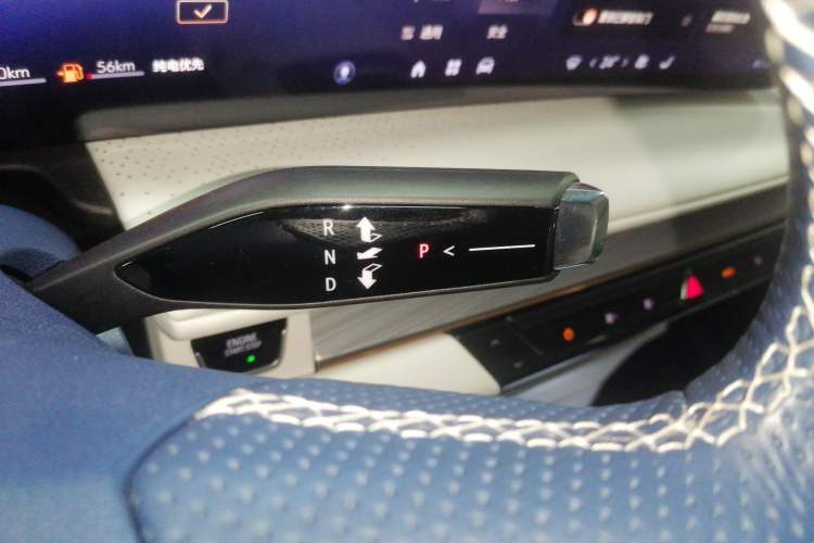 Used Buick GL8 New Energy 2024 Lu Zun Luxury Edition 7-Seater Gear Lever