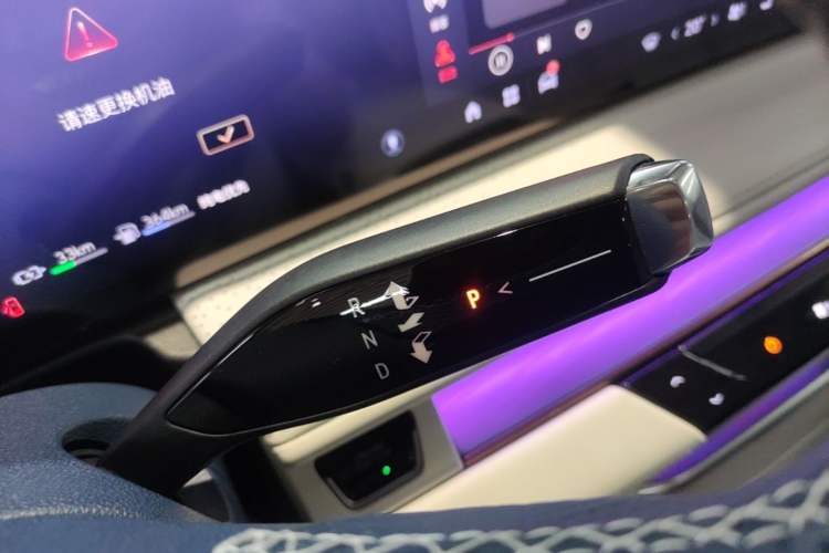 Used Buick GL8 New Energy 2024 Lu Zun Luxury Edition 6-Seater Gear Lever