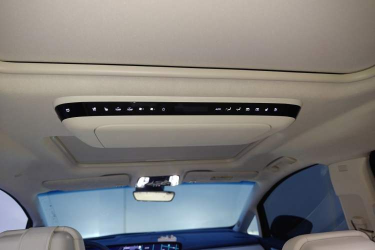 Used Buick GL8 New Energy 2024 Lu Zun Luxury Edition 7-Seater Headliner