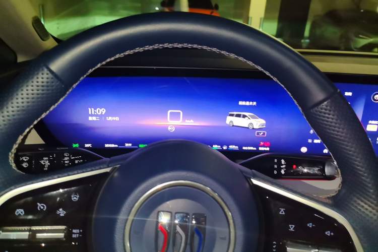 Used Buick GL8 New Energy 2024 Lu Zun Luxury Edition 7-Seater Instrument Cluster