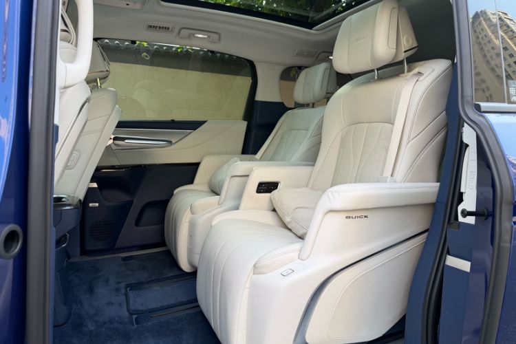 Used Buick GL8 New Energy 2024 Lu Zun Luxury Edition 6-Seater Interior 3