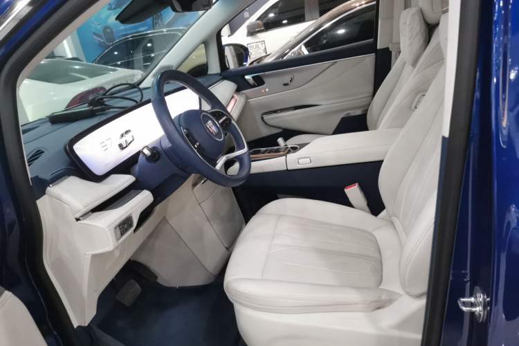 Used Buick GL8 New Energy 2024 Lu Zun Luxury Edition 6-Seater Left Front Seat