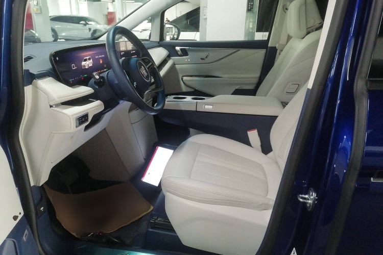 Used Buick GL8 New Energy 2024 Lu Zun Luxury Edition 7-Seater Left Front Seat