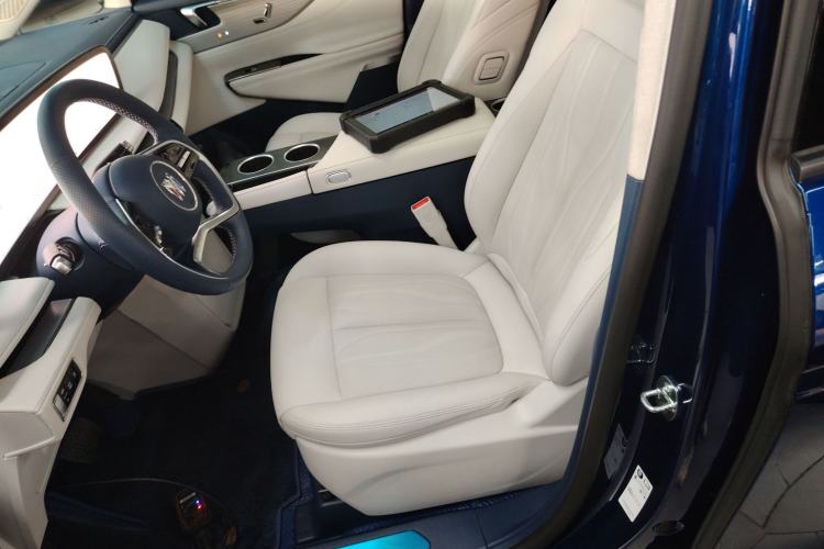 Used Buick GL8 New Energy 2024 Lu Zun Luxury Edition 7-Seater Left Front Seat