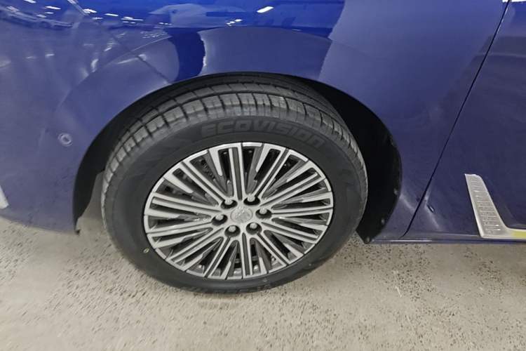 Used Buick GL8 New Energy 2024 Lu Zun Luxury Edition 6-Seater Left Front Wheel Hub