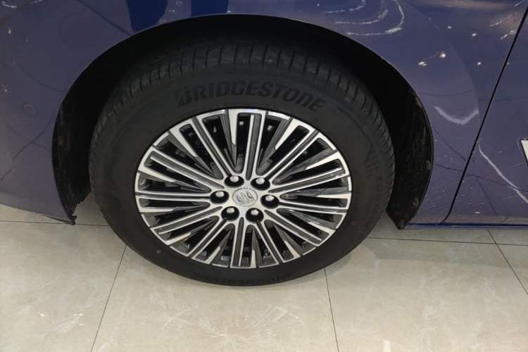 Used Buick GL8 New Energy 2024 Lu Zun Luxury Edition 6-Seater Left Front Wheel Hub