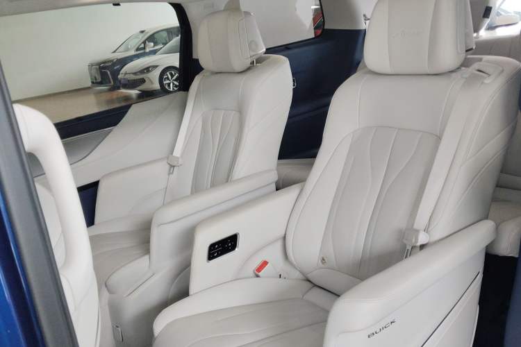 Used Buick GL8 New Energy 2024 Lu Zun Luxury Edition 7-Seater Left Rear Seat