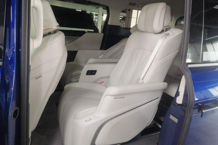 Used Buick GL8 New Energy 2024 Lu Zun Luxury Edition 7-Seater Left Rear Seat