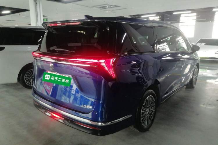 Used Buick GL8 New Energy 2024 Lu Zun Luxury Edition 7-Seater Rear Right 45 Deg