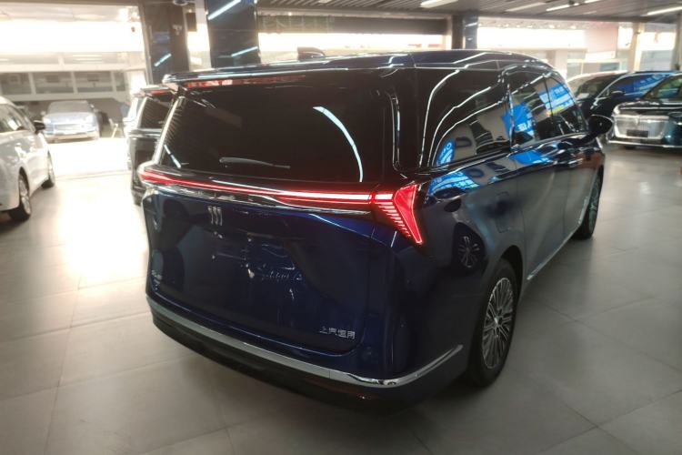 Used Buick GL8 New Energy 2024 Lu Zun Luxury Edition 7-Seater Rear Right 45 Deg