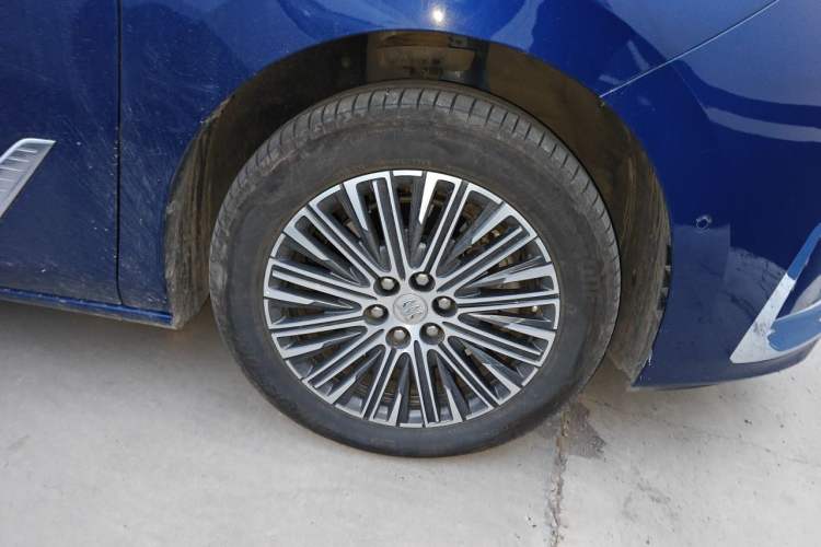Used Buick GL8 New Energy 2024 Lu Zun Luxury Edition 7-Seater Right Front Wheel Hub