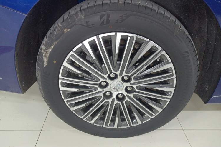 Used Buick GL8 New Energy 2024 Lu Zun Luxury Edition 7-Seater Right Rear Wheel Hub