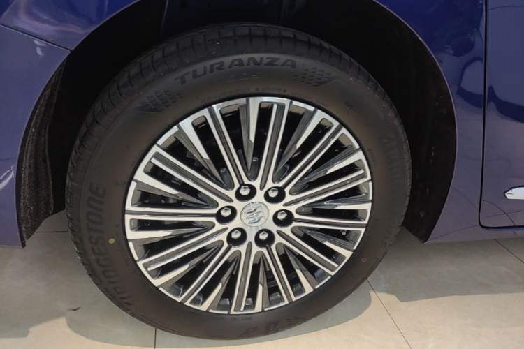 Used Buick GL8 New Energy 2024 Lu Zun Luxury Edition 6-Seater Right Rear Wheel Hub