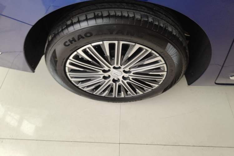 Used Buick GL8 New Energy 2024 Lu Zun Luxury Edition 6-Seater Right Rear Wheel Hub