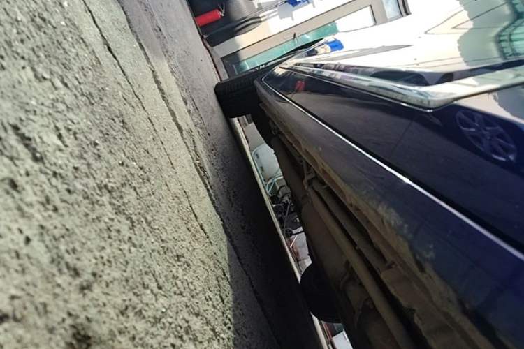 Used Buick GL8 New Energy 2024 Lu Zun Luxury Edition 6-Seater Right Side Sill