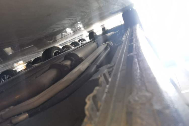 Used Buick GL8 New Energy 2024 Lu Zun Luxury Edition 7-Seater Right Side Sill