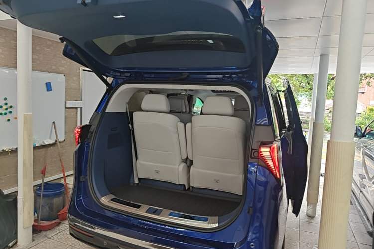 Used Buick GL8 New Energy 2024 Lu Zun Luxury Edition 6-Seater Trunk