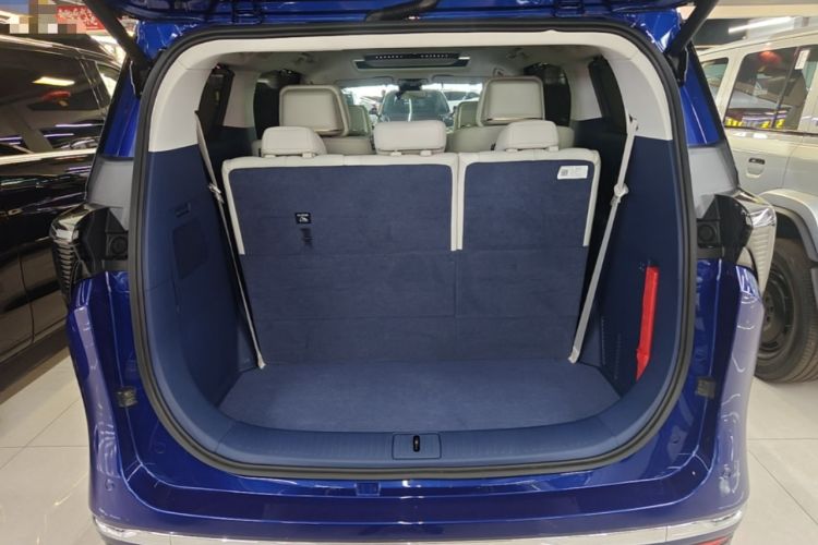 Used Buick GL8 New Energy 2024 Lu Zun Luxury Edition 7-Seater Trunk