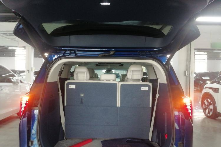 Used Buick GL8 New Energy 2024 Lu Zun Luxury Edition 7-Seater Trunk