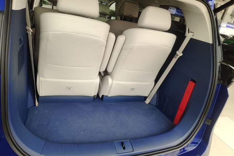 Used Buick GL8 New Energy 2024 Lu Zun Luxury Edition 6-Seater Trunk