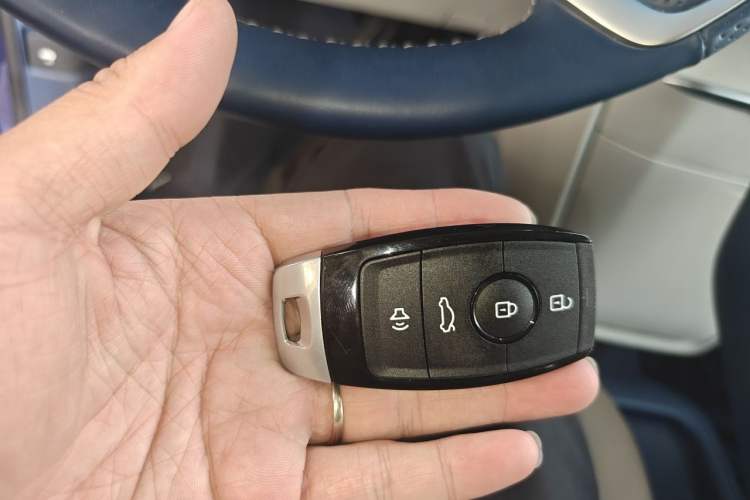 Used Buick GL8 New Energy 2024 Lu Zun Luxury Edition 6-Seater Vehicle Key