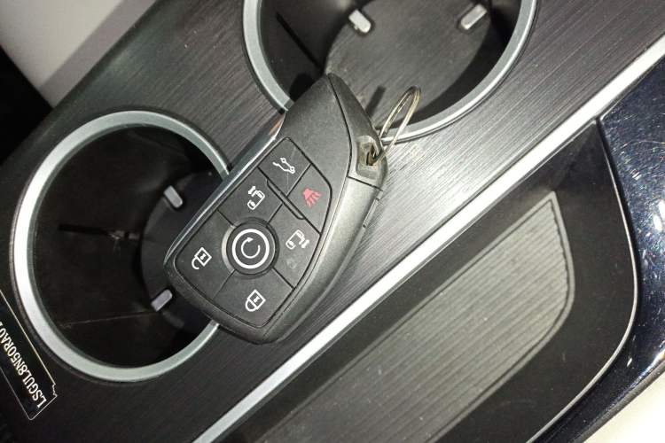 Used Buick GL8 New Energy 2024 Lu Zun Deluxe Edition 7-Seater Vehicle Key