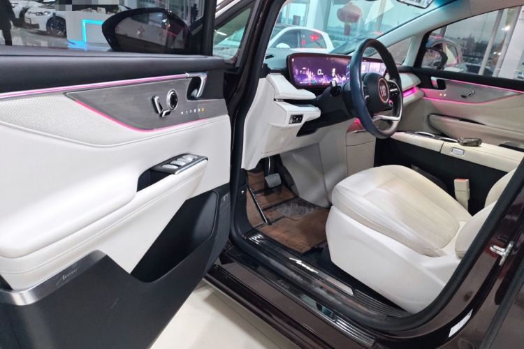 Used Buick GL8 New Energy 2024 Lu Zun Luxury Edition 7-Seater Interior 3