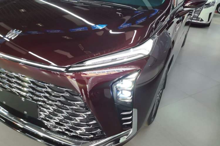 Used Buick GL8 New Energy 2024 Lu Zun Deluxe Edition 7-Seater Left Front Headlight
