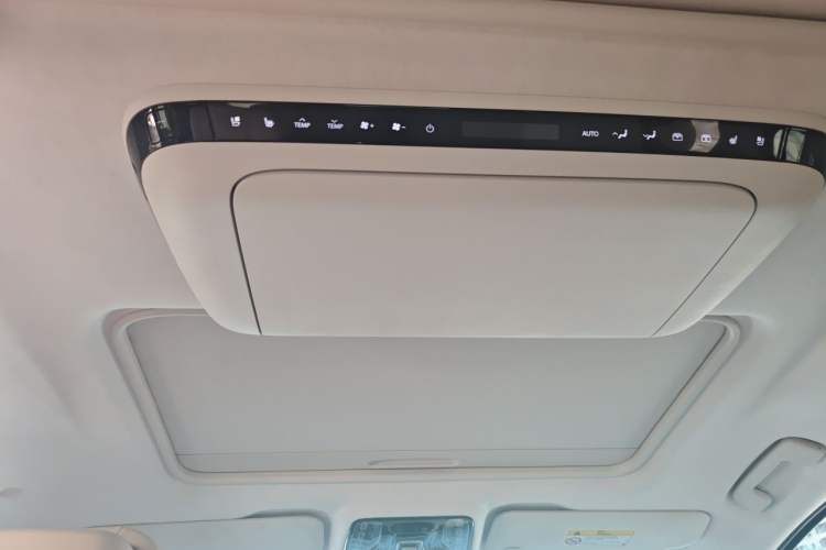 Used Buick GL8 New Energy 2024 Lu Zun Luxury Edition 6-Seater Headliner