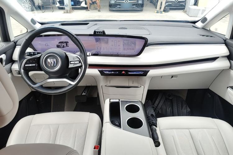 Used Buick GL8 New Energy 2024 Lu Zun Luxury Edition 7-Seater Center Console