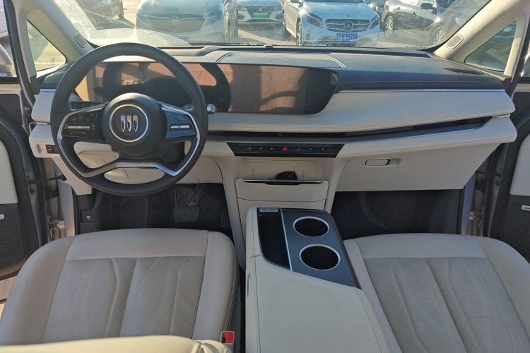 Used Buick GL8 New Energy 2024 Lu Zun Deluxe Edition 7-Seater Center Console