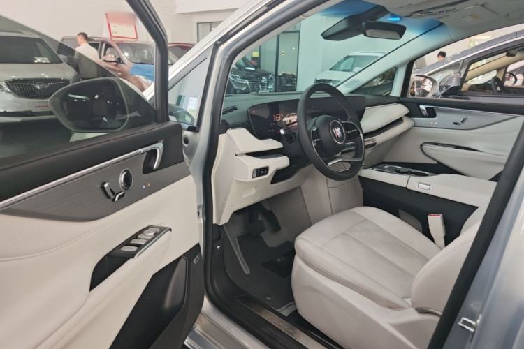 Used Buick GL8 New Energy 2024 Lu Zun Deluxe Edition 7-Seater Driver Seat