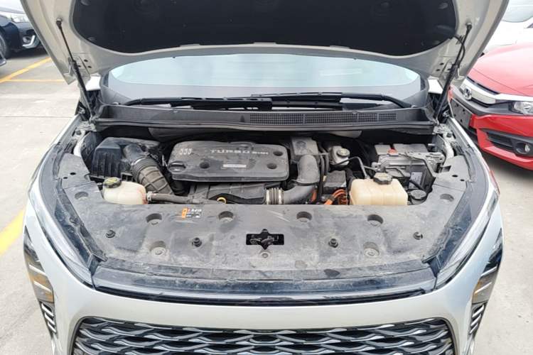 Used Buick GL8 New Energy 2024 Lu Zun Luxury Edition 7-Seater Engine Bay