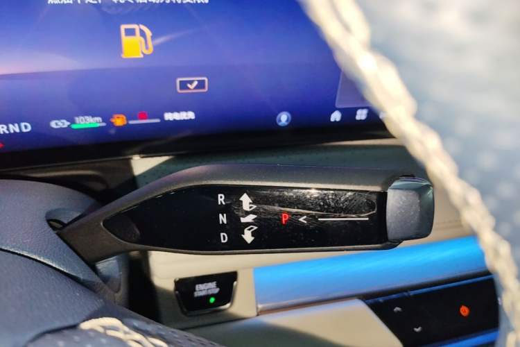 Used Buick GL8 New Energy 2024 Lu Zun Luxury Edition 6-Seater Gear Lever