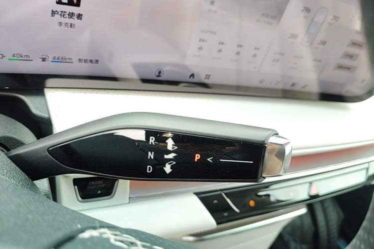 Used Buick GL8 New Energy 2024 Lu Zun Luxury Edition 7-Seater Gear Lever