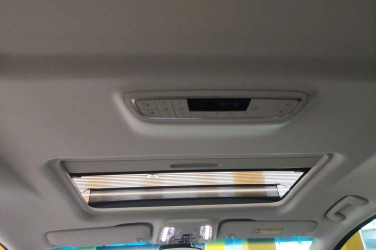 Used Buick GL8 New Energy 2024 Lu Zun Smart Edition 7-Seater Headliner