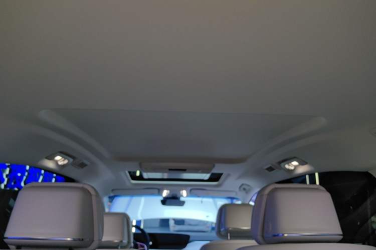 Used Buick GL8 New Energy 2024 Lu Zun Smart Edition 7-Seater Headliner