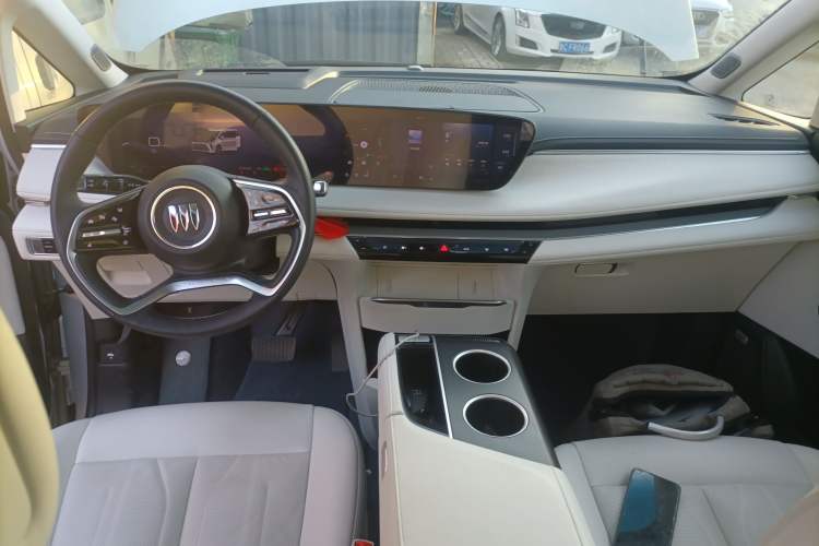 Used Buick GL8 New Energy 2024 Lu Zun Deluxe Edition 7-Seater Interior 2