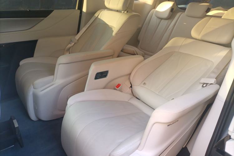 Used Buick GL8 New Energy 2024 Lu Zun Deluxe Edition 7-Seater Interior 4