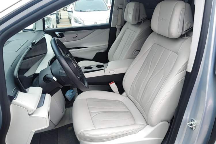 Used Buick GL8 New Energy 2024 Lu Zun Luxury Edition 7-Seater Left Front Seat