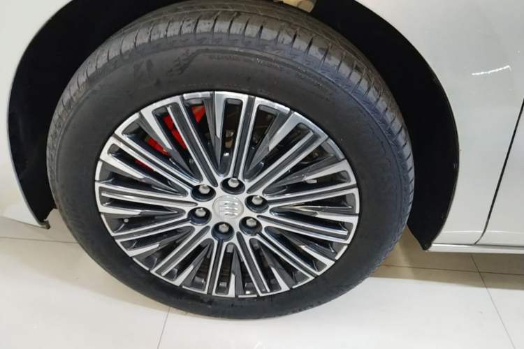 Used Buick GL8 New Energy 2024 Lu Zun Luxury Edition 6-Seater Left Front Wheel Hub