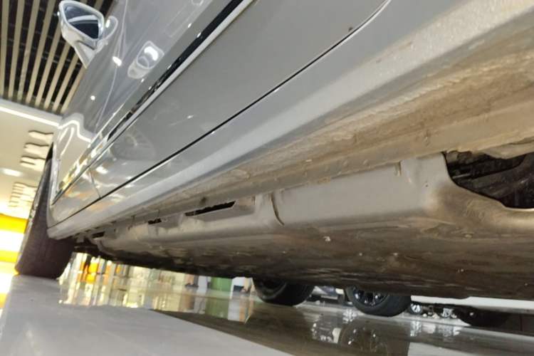 Used Buick GL8 New Energy 2024 Lu Zun Luxury Edition 6-Seater Left Side Sill