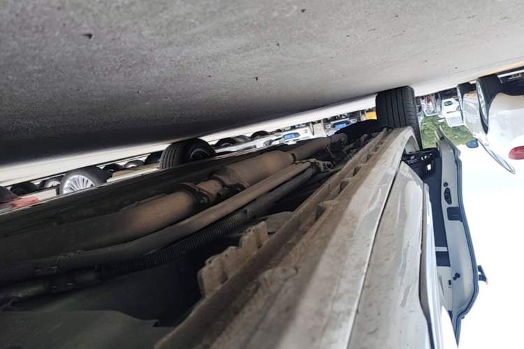 Used Buick GL8 New Energy 2024 Lu Zun Luxury Edition 7-Seater Right Side Sill