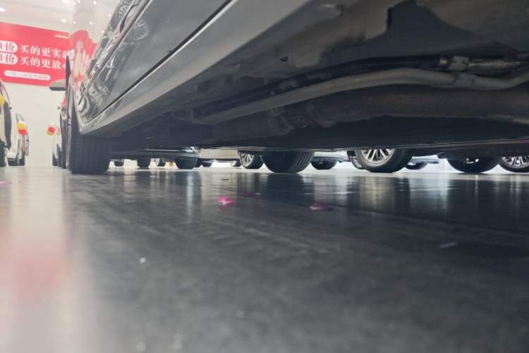 Used Buick GL8 New Energy 2024 Lu Zun Deluxe Edition 7-Seater Right Side Sill