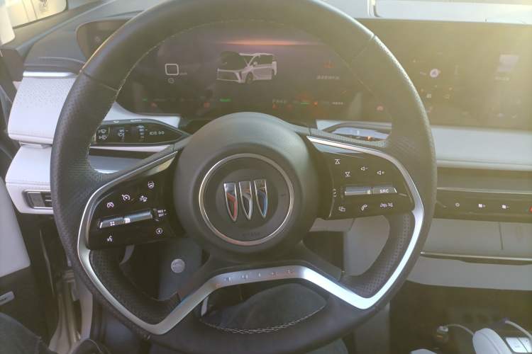 Used Buick GL8 New Energy 2024 Lu Zun Deluxe Edition 7-Seater Steering Wheel