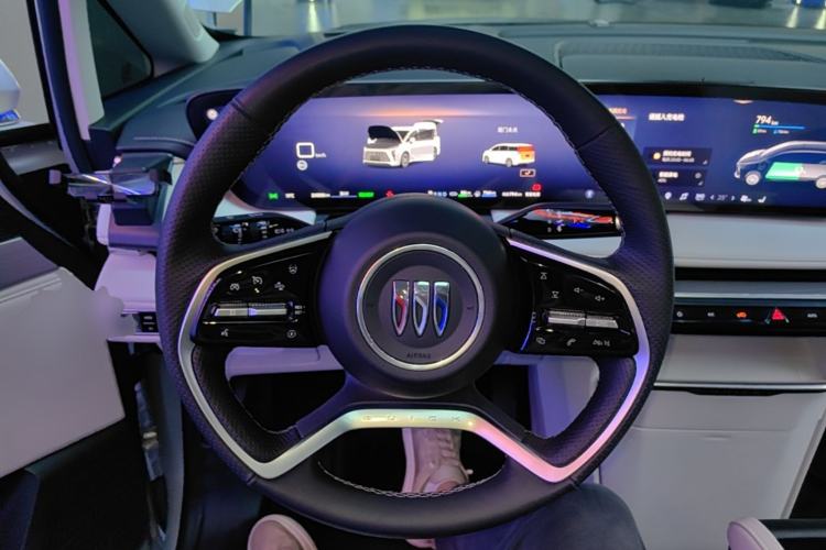 Used Buick GL8 New Energy 2024 Lu Zun Smart Edition 7-Seater Steering Wheel
