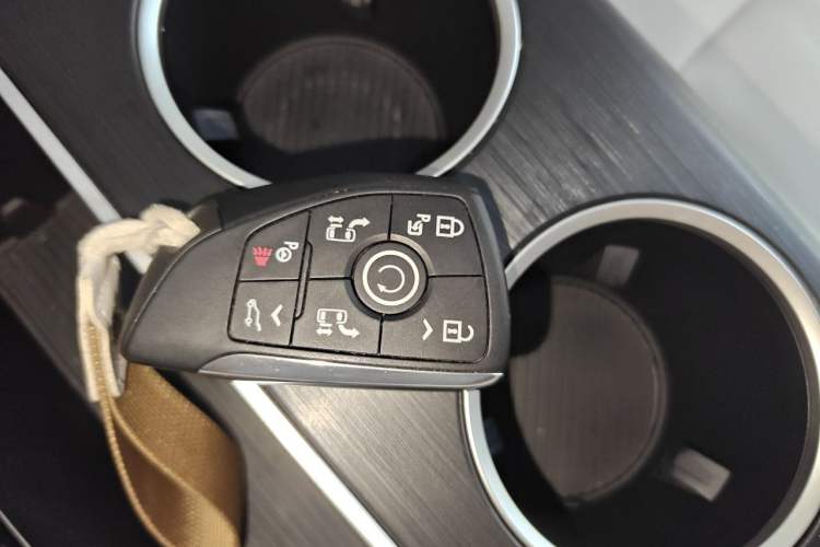 Used Buick GL8 New Energy 2024 Lu Zun Luxury Edition 7-Seater Vehicle Key